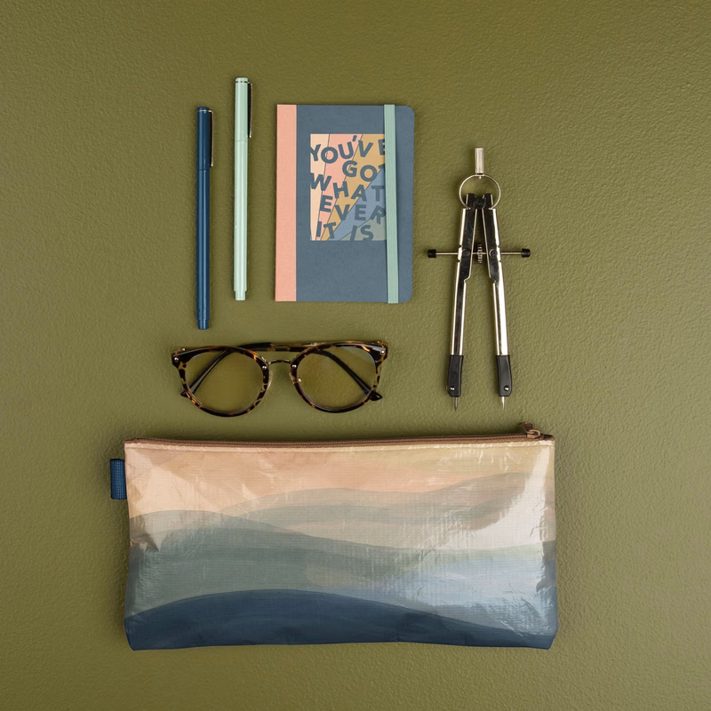 ALL THE THINGS POUCH - LAMINATED NON-WOVEN RPET