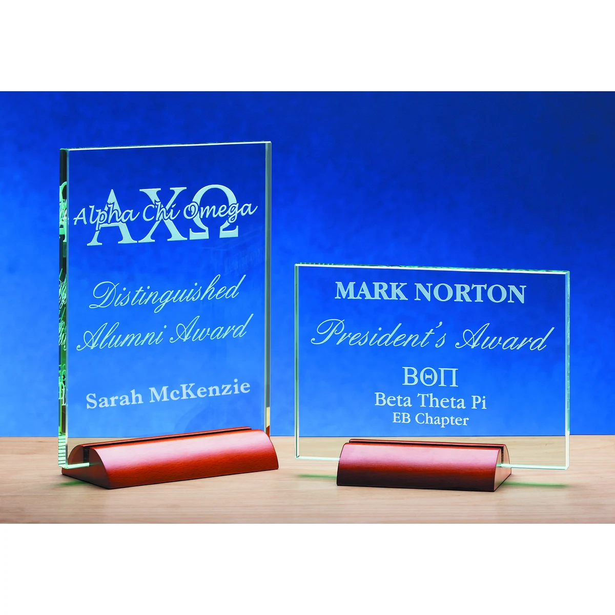 Jade Glass Rectangle Award w/Wooden Base (6"x8") 1