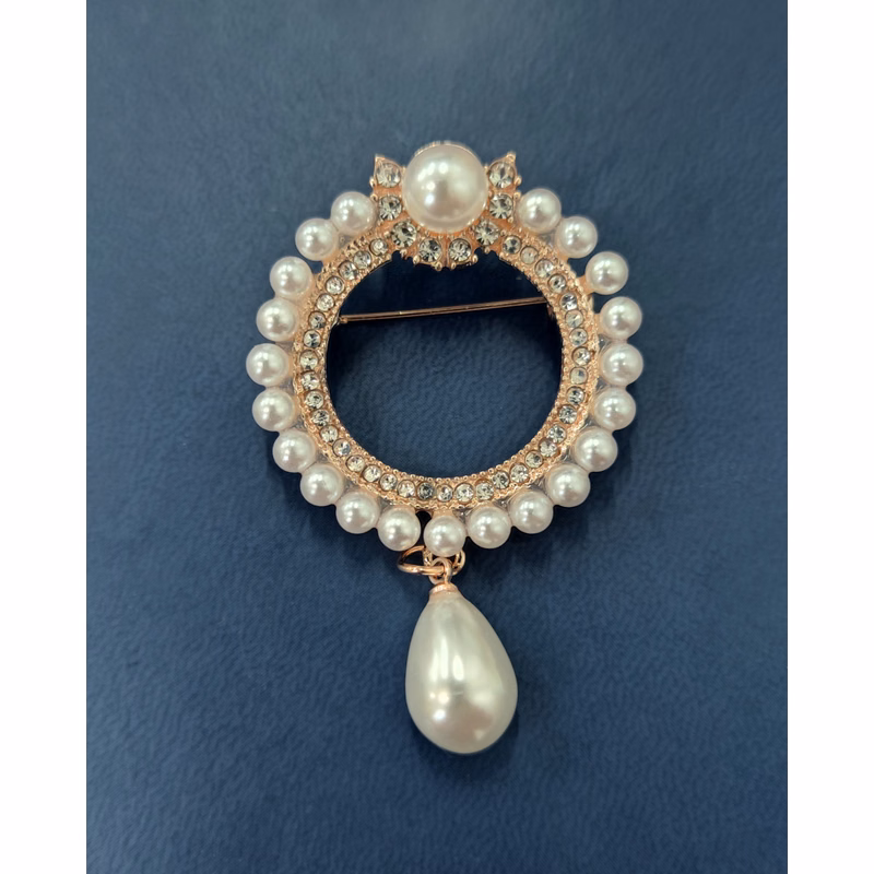 Crystal Diamante and Imitation Pearl Fashion Flower Plant Br