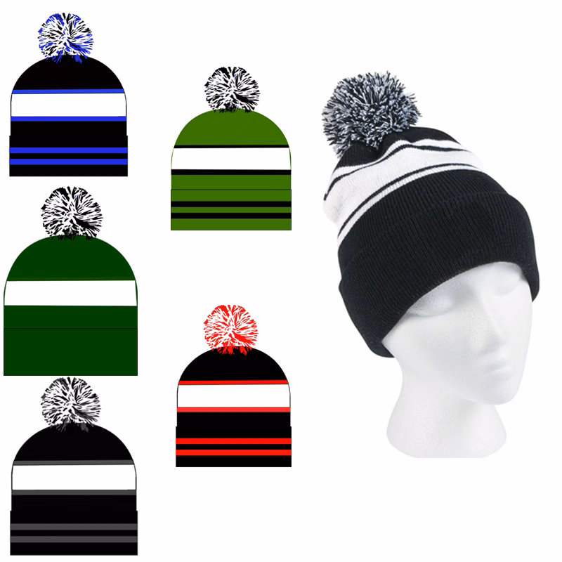 Knitted Hat With Pompom