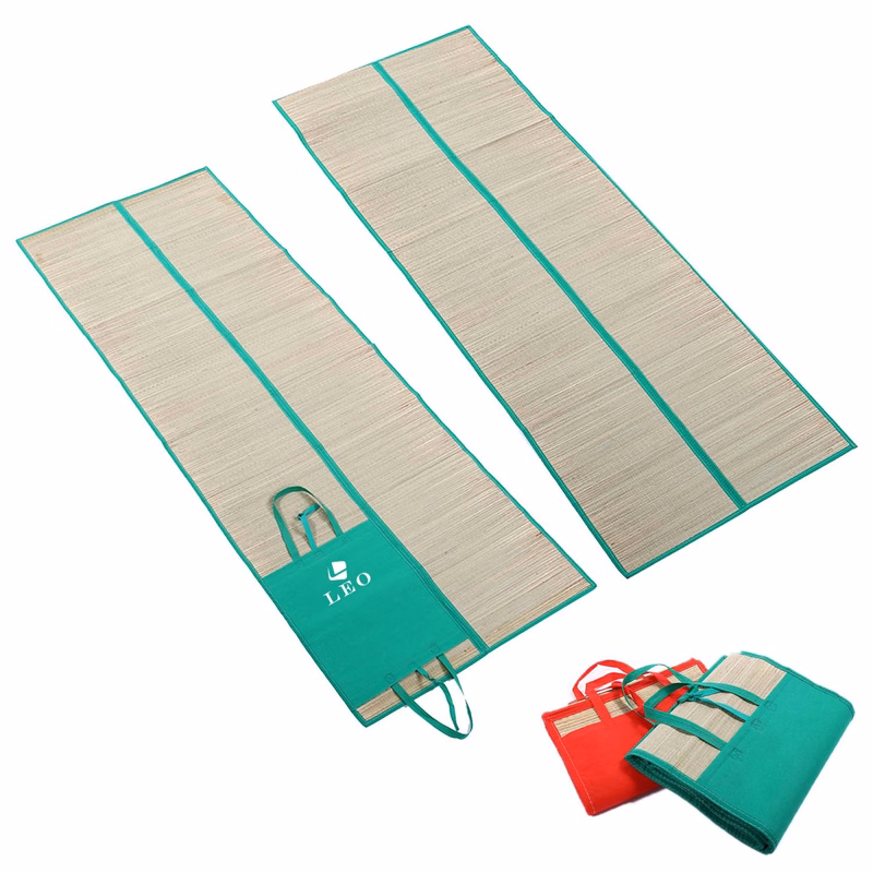 Outdoor Folding Beach Straw Mat