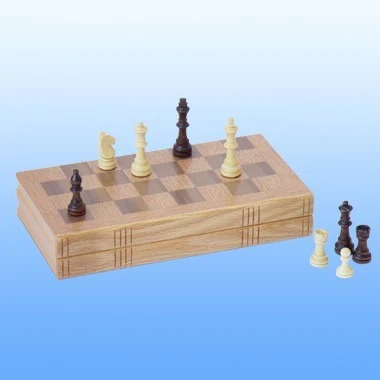 11" OAK BOOK STYLE CHESS SET 1