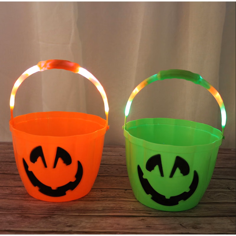 Halloween Plastic Candy Pumpkin Bucket With Flashlight