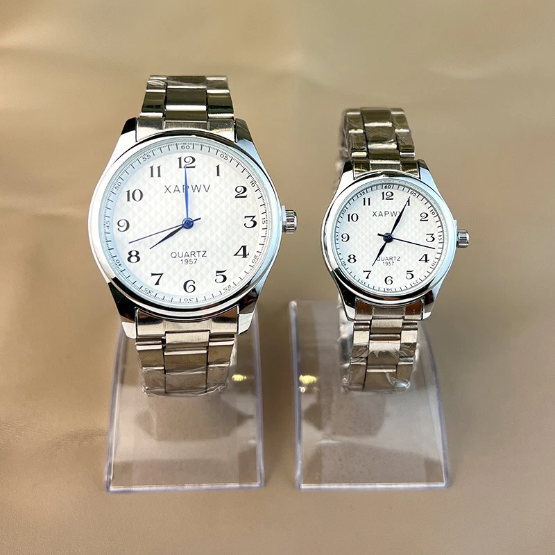 Men's and Women's Quartz Watches 1