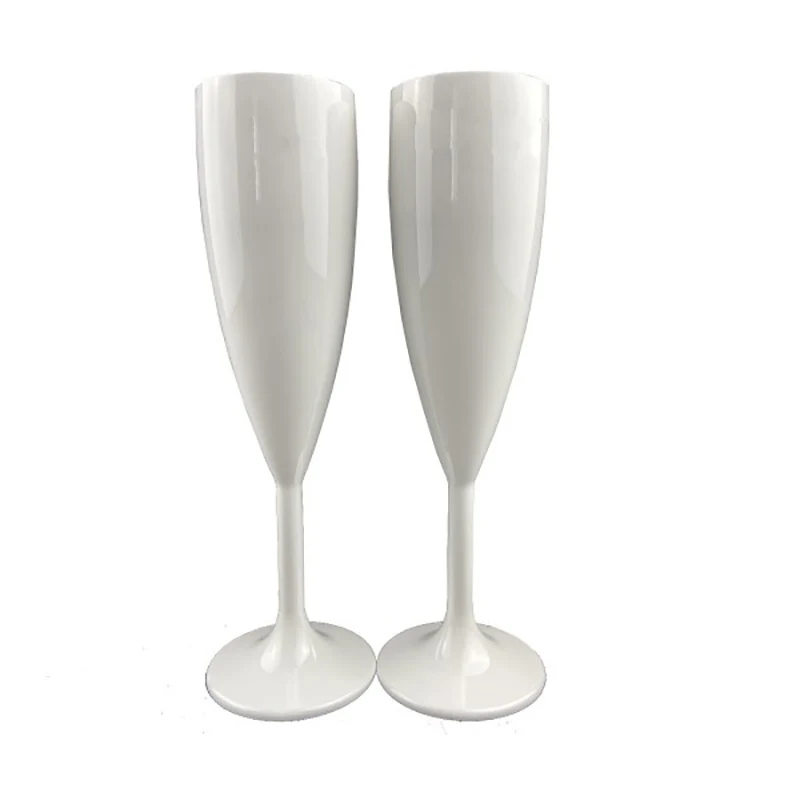 Plastic Champagne Flutes 1