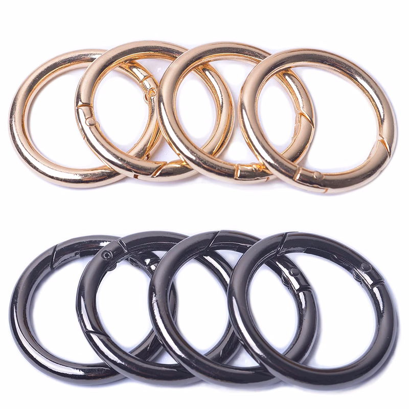 1.25" O Ring Circle Carabiner