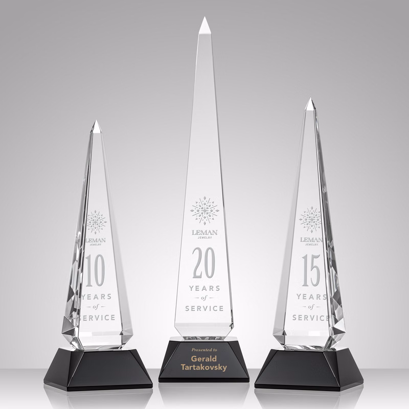 Helmsley Obelisk - Black