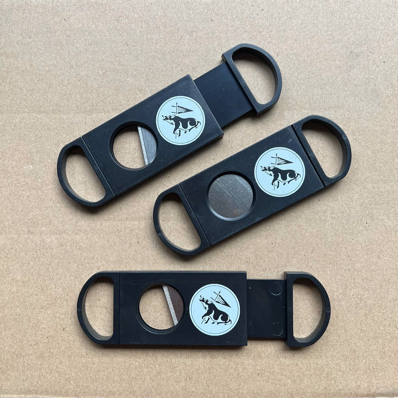 Plain 2-Finger Cigar Cutter