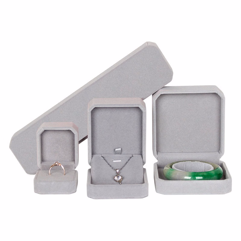 Velvet Pendant Necklace Box