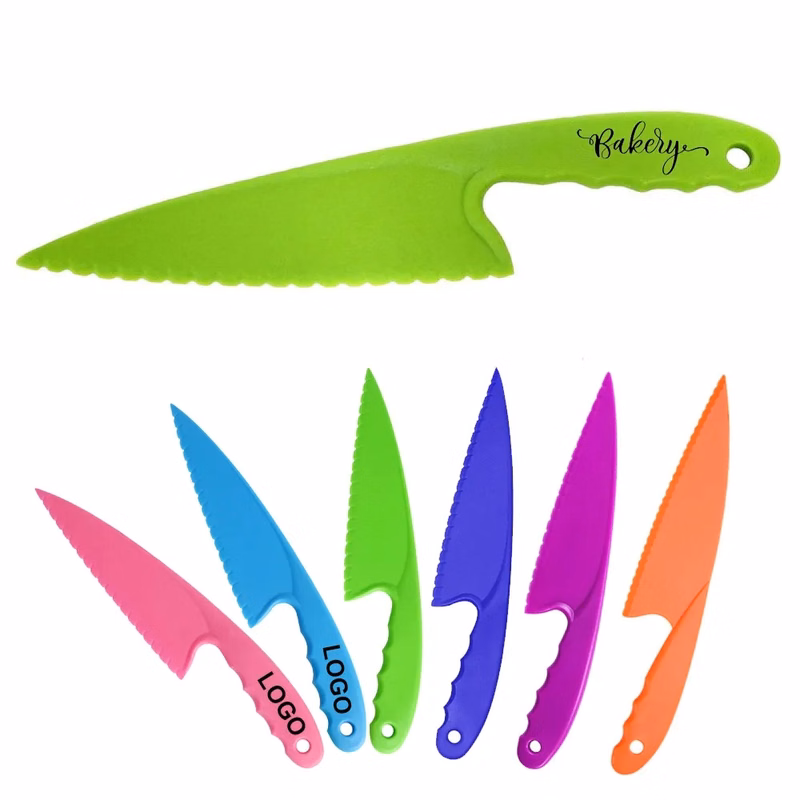 Plastic Serrated Knife