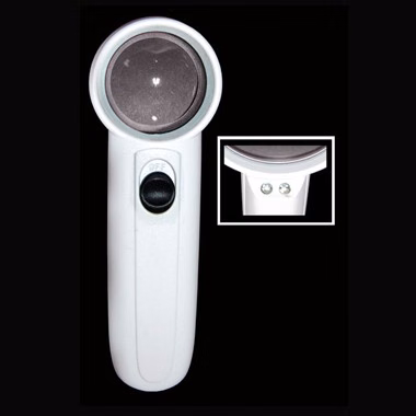 ILLUMINATED HANDHELD MAGNIFIER (6X)