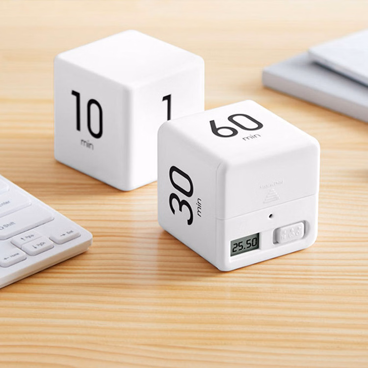 Digital flipped countdown timer cube / Cube Digital Timer with LED Display