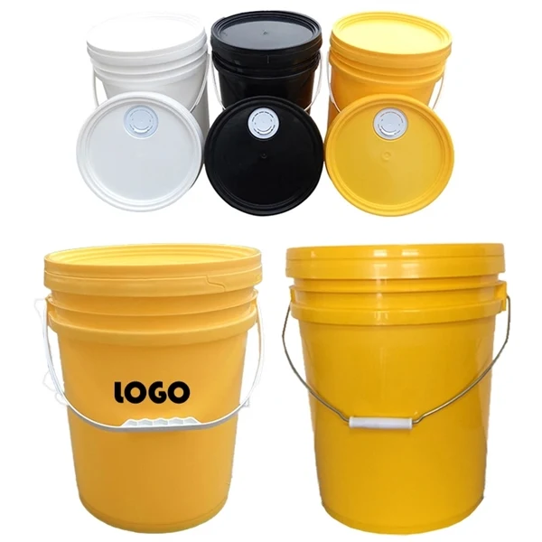 5 Gallon Plastic Bucket with handle 1