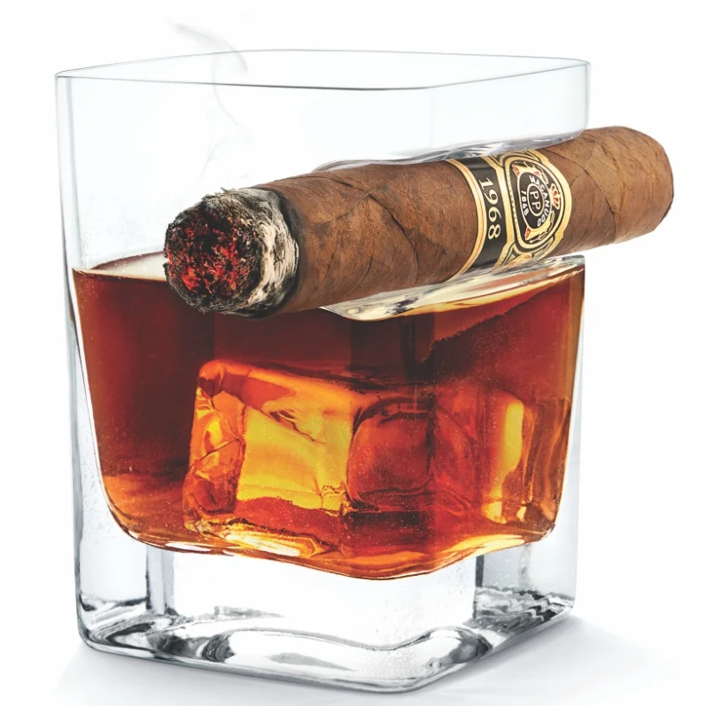 Corkcicle Cigar Glass 1