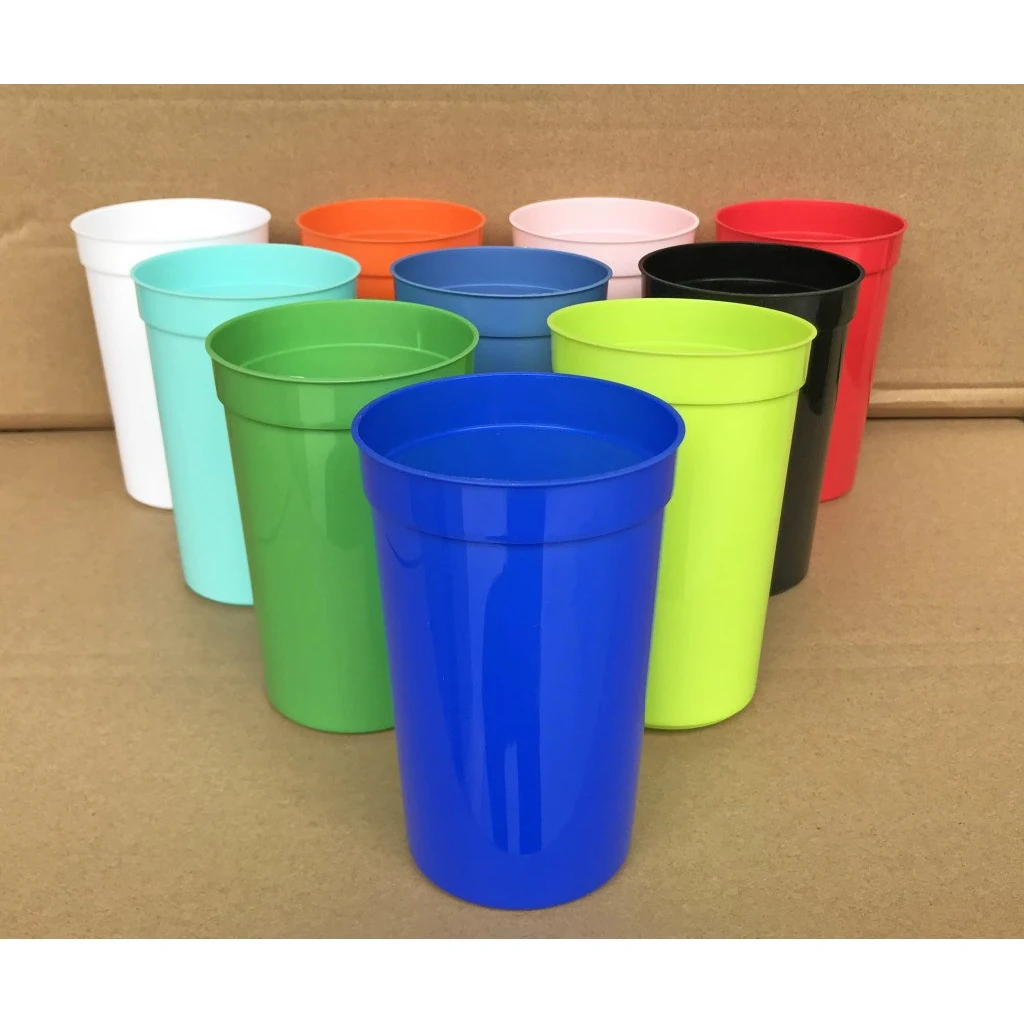 16 oz. Plastic Stadium Cups 1