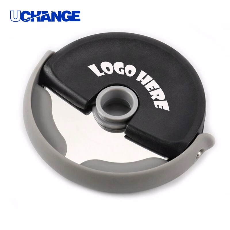 Handheld Pizza Cutter with Protective Cover for Kitchen Use
