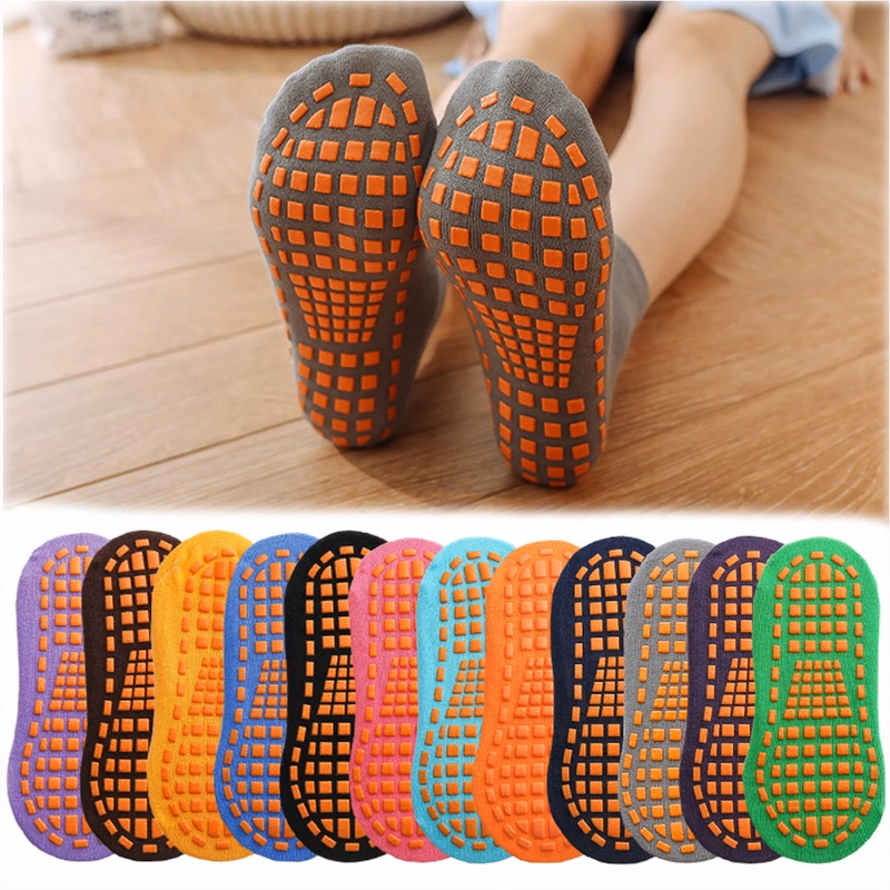 Non Slip Skid Yoga Socks with Grips