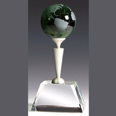 New Style Optical Crystal Green Globe Award perched on Metal Pole