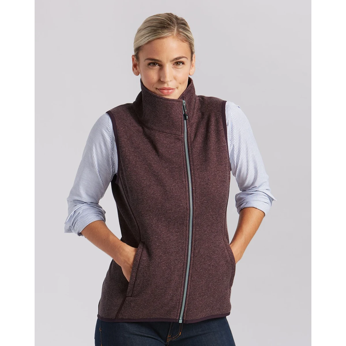 Cutter & Buck Mainsail Sweater-Knit Womens Full Zip Asymmetrical Vest 1
