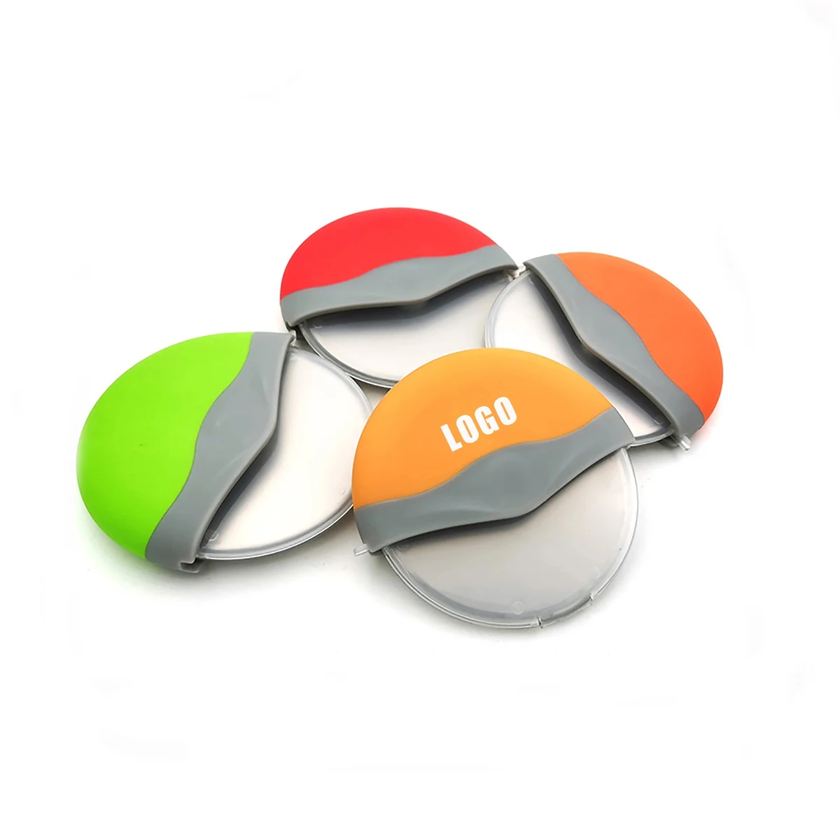 Pizza Cutter With Cover 1