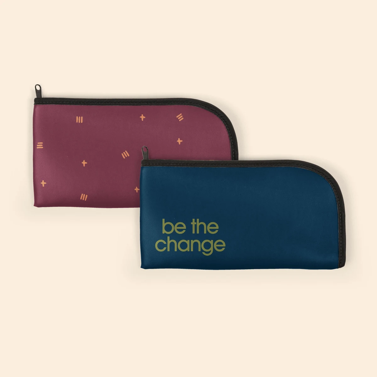 CURVED ZIPPER BAG EV 10.5X5.5 1