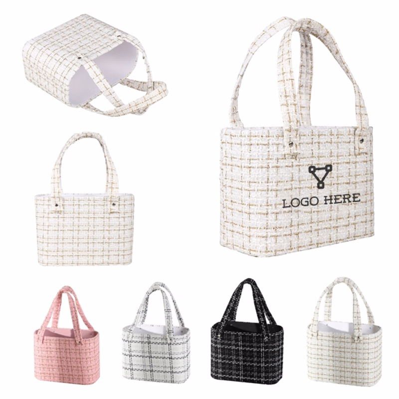 MOQ 50 Premium Wedding Favor Box With Carry Handle