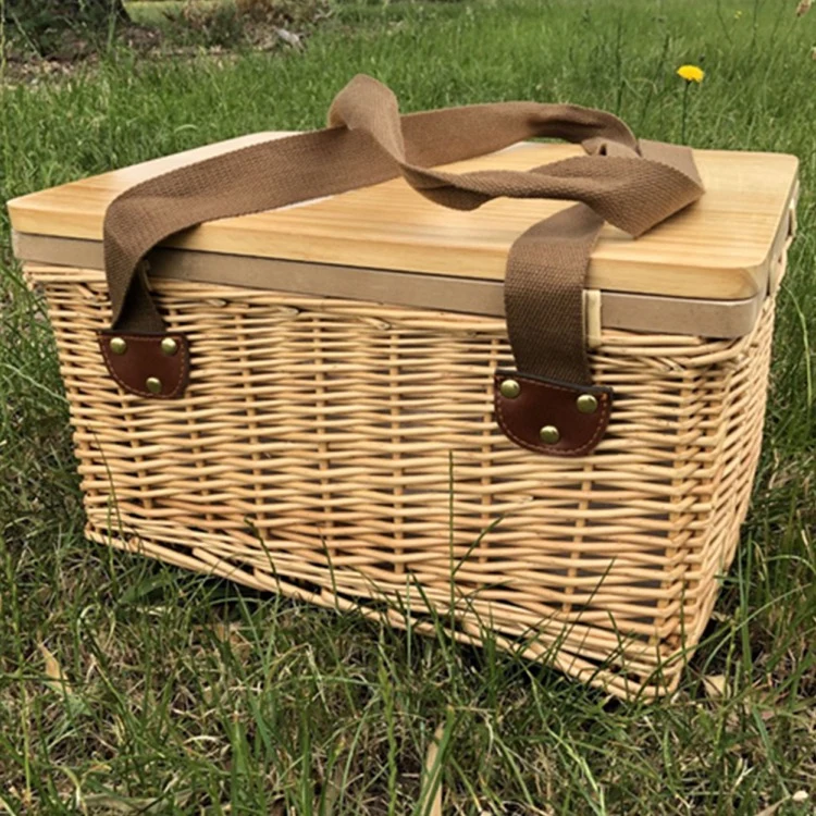 Gold Coast Wicker Picnic Cooler Basketsquare) 1
