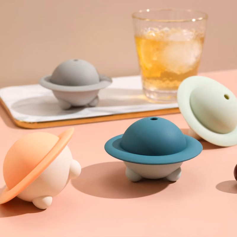 Silicone Flying Saucer Ice Ball Mold