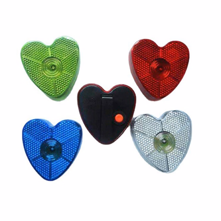 Led Blinking Red Heart Clip
