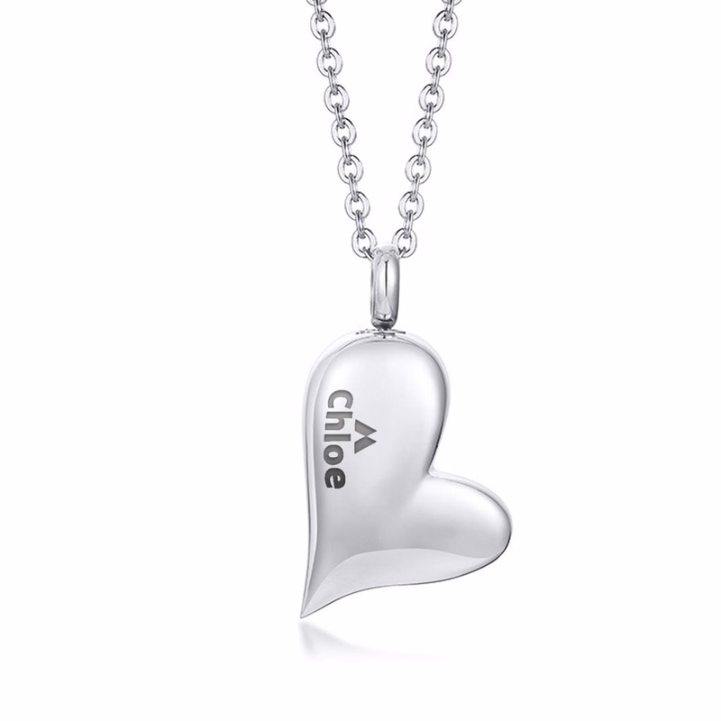Customizable heart pendant necklace