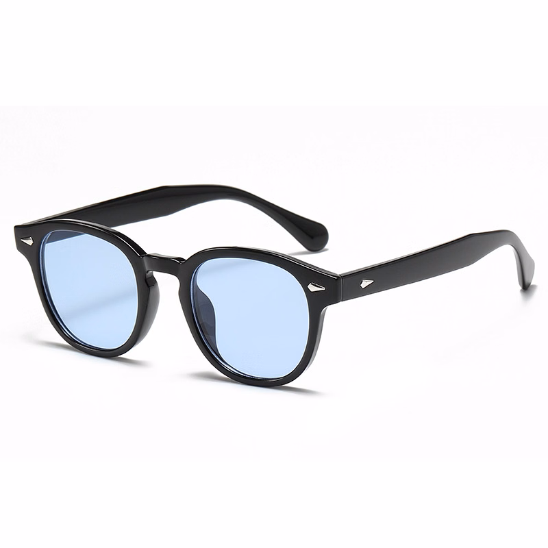 Beautiful round sunglasses