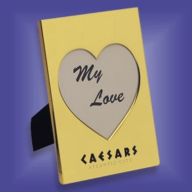 BRASS HEART PHOTO FRAME 1