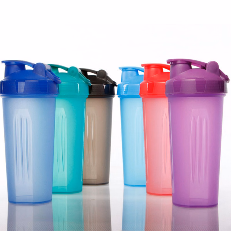 20 oz Protein Powder Shaking Cup