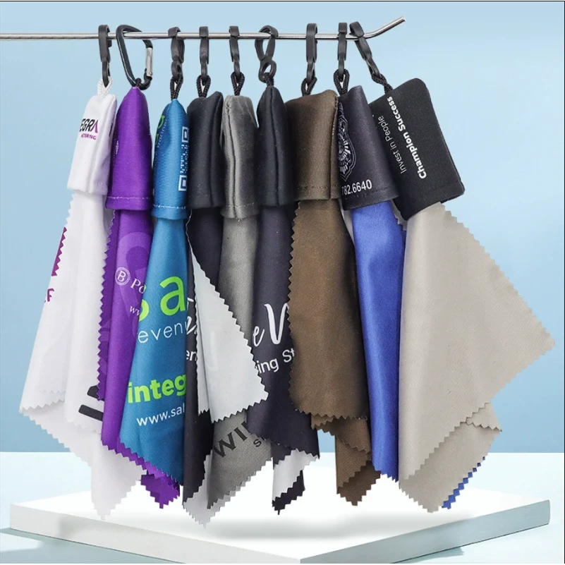 Microfiber Eyeglasses Cleaning Cloth in Pouch with Key Chain 1