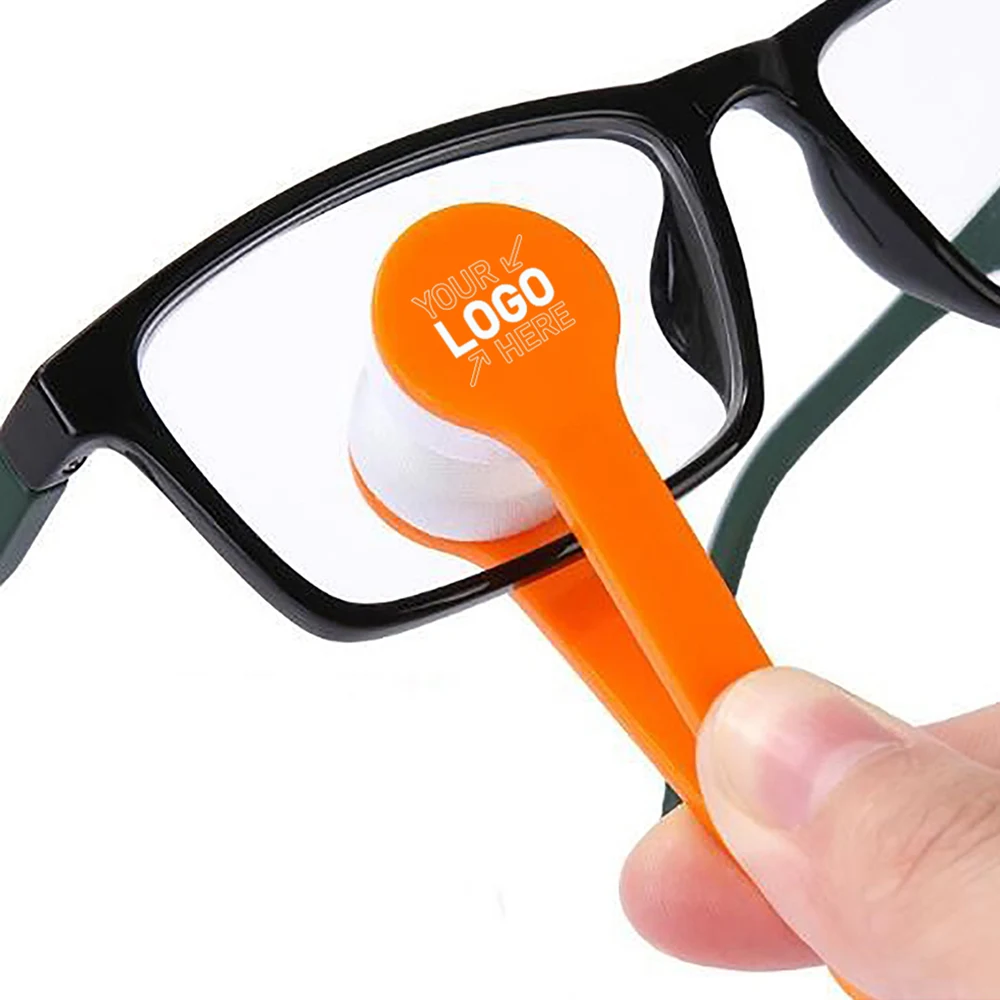 Microfibre Glasses Cleaner 1
