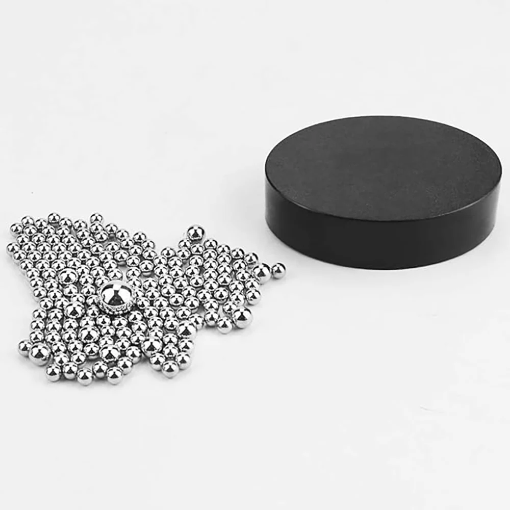 MagForm Desk Sculpture 1