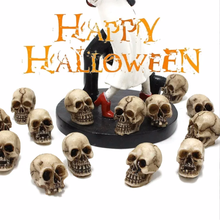Resin Skull Set Ornament Landscape Figure,Halloween Prank