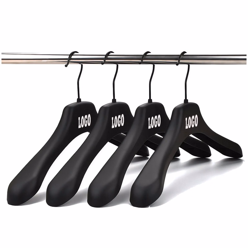 MOQ 100 Plastic Non-Slip Suit Hanger