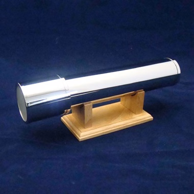 SHINNY CHROME KALEIDOSCOPE WITH WOOD STAND