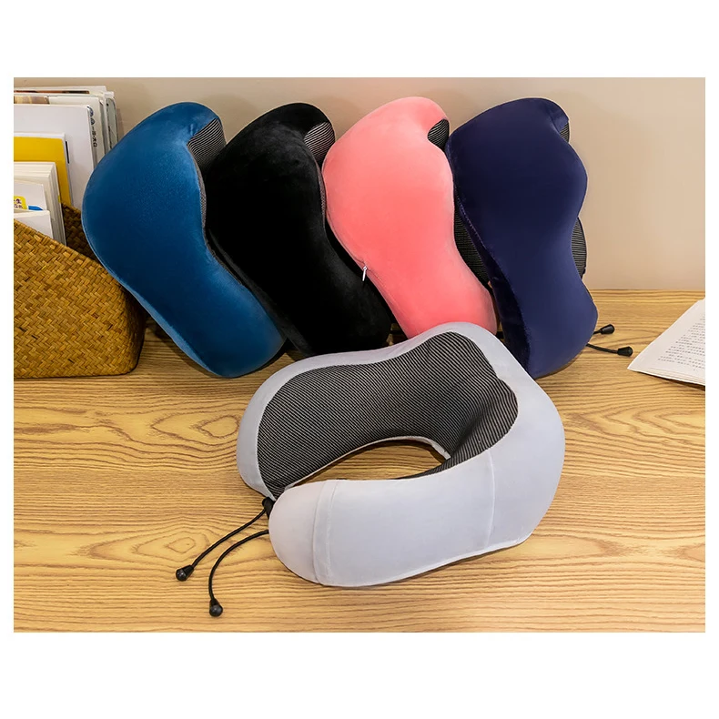 Magnetic Cloth Travel Neck Pillow 1