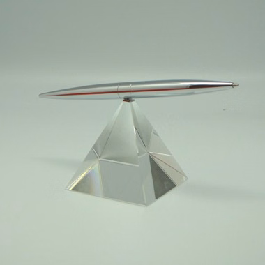 Pyramid Crystal Spinning Pen Set (Clear Base)