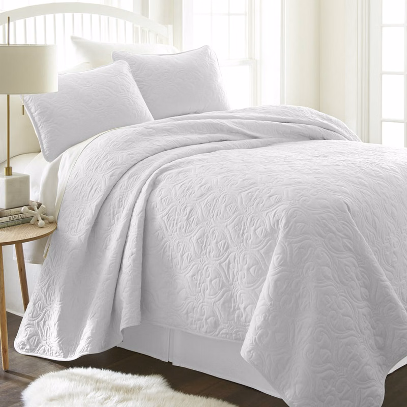Premium Quilted Coverlet Sets - White King Damask Pattern 3 Piece