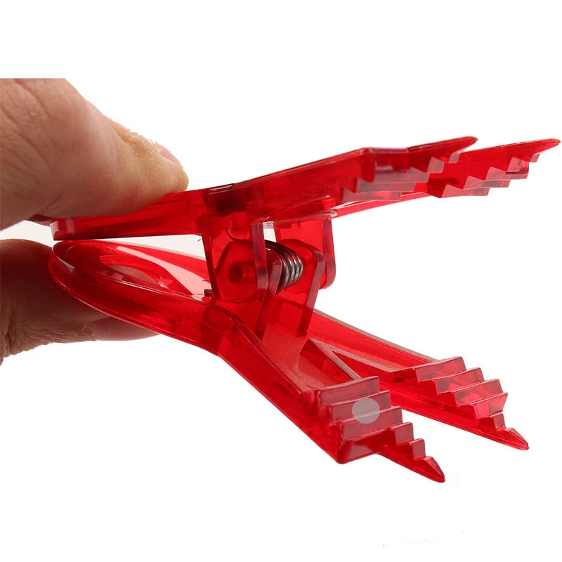 Bow Tie Shaped Magnet Clip 1