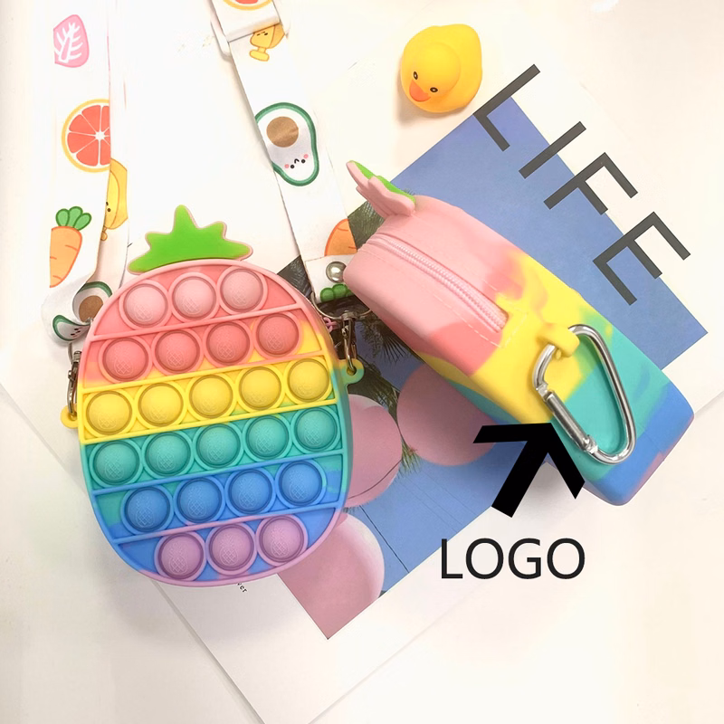 Rodent Pioneer Cartoon Silicone Bubble Strawberry Pineapple Shape Shoulder Bag