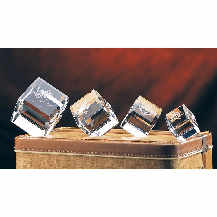 Contemporary Vistas Crystal Beveled Cube Award