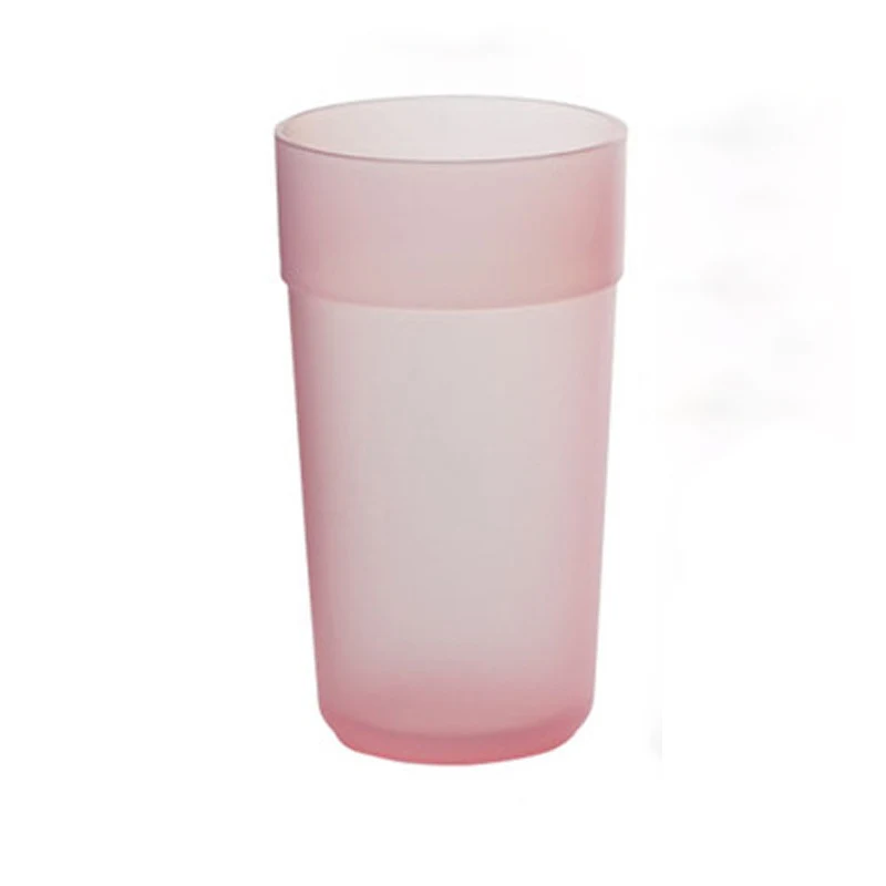 19 Oz. Plastic Stadium Cup 1