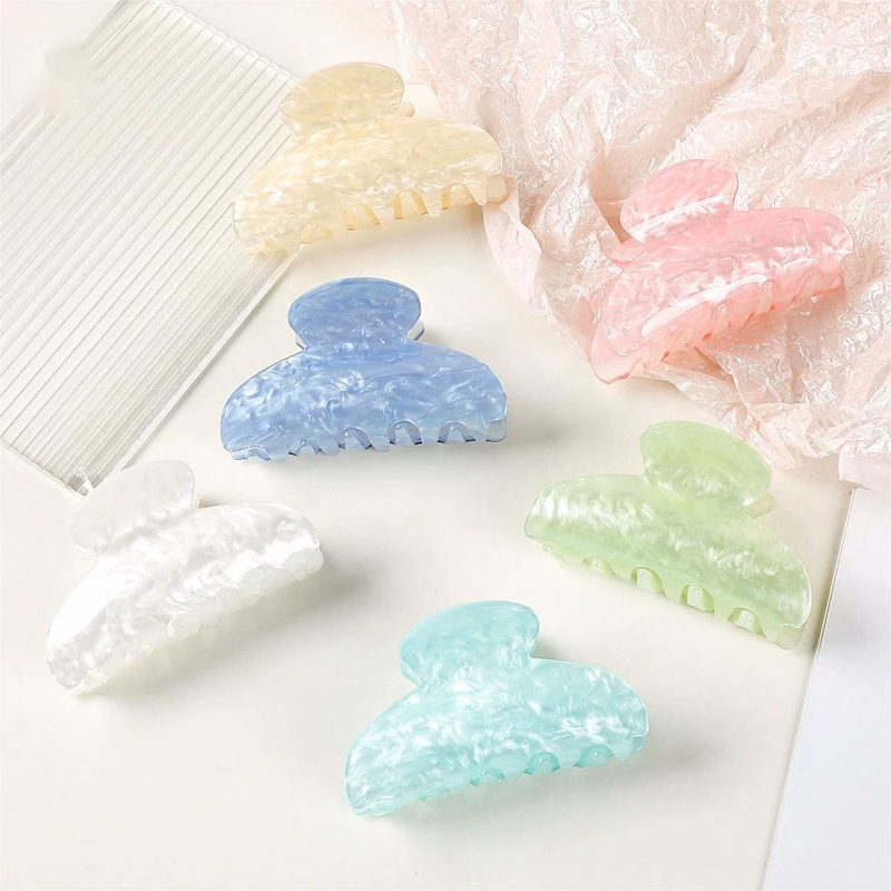 Custom Logo Women's Large PrettyHair Claw Clip