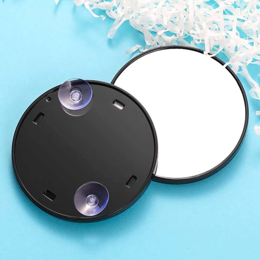 Magnifying glass with suction cup 1