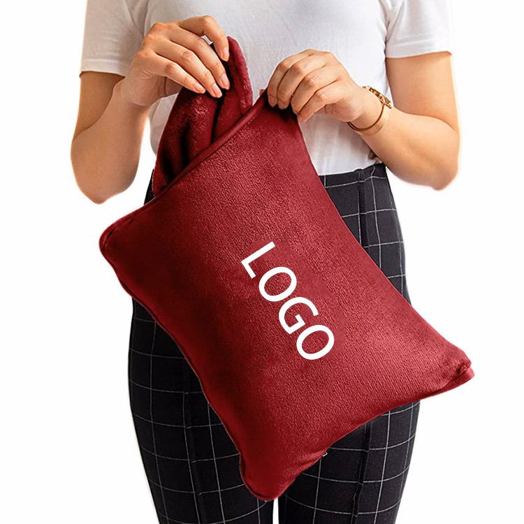 MOQ 20 Pieces of Travel-Ready Fleece Blankets