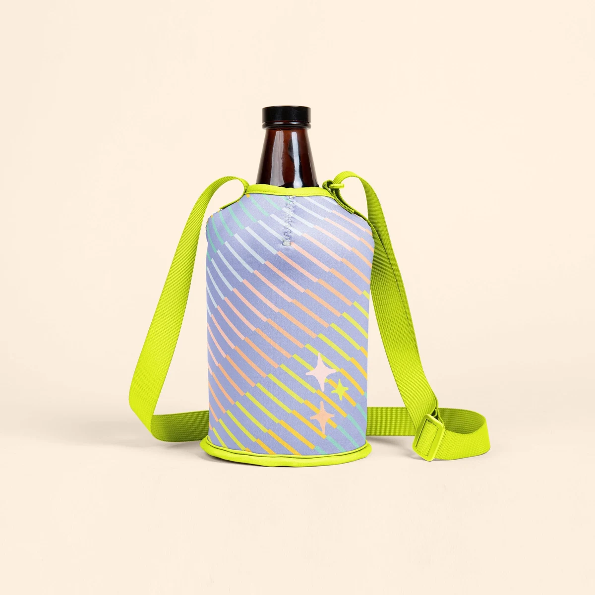NEOPRENE GROWLER COVER 4CP WITH STRAP 1